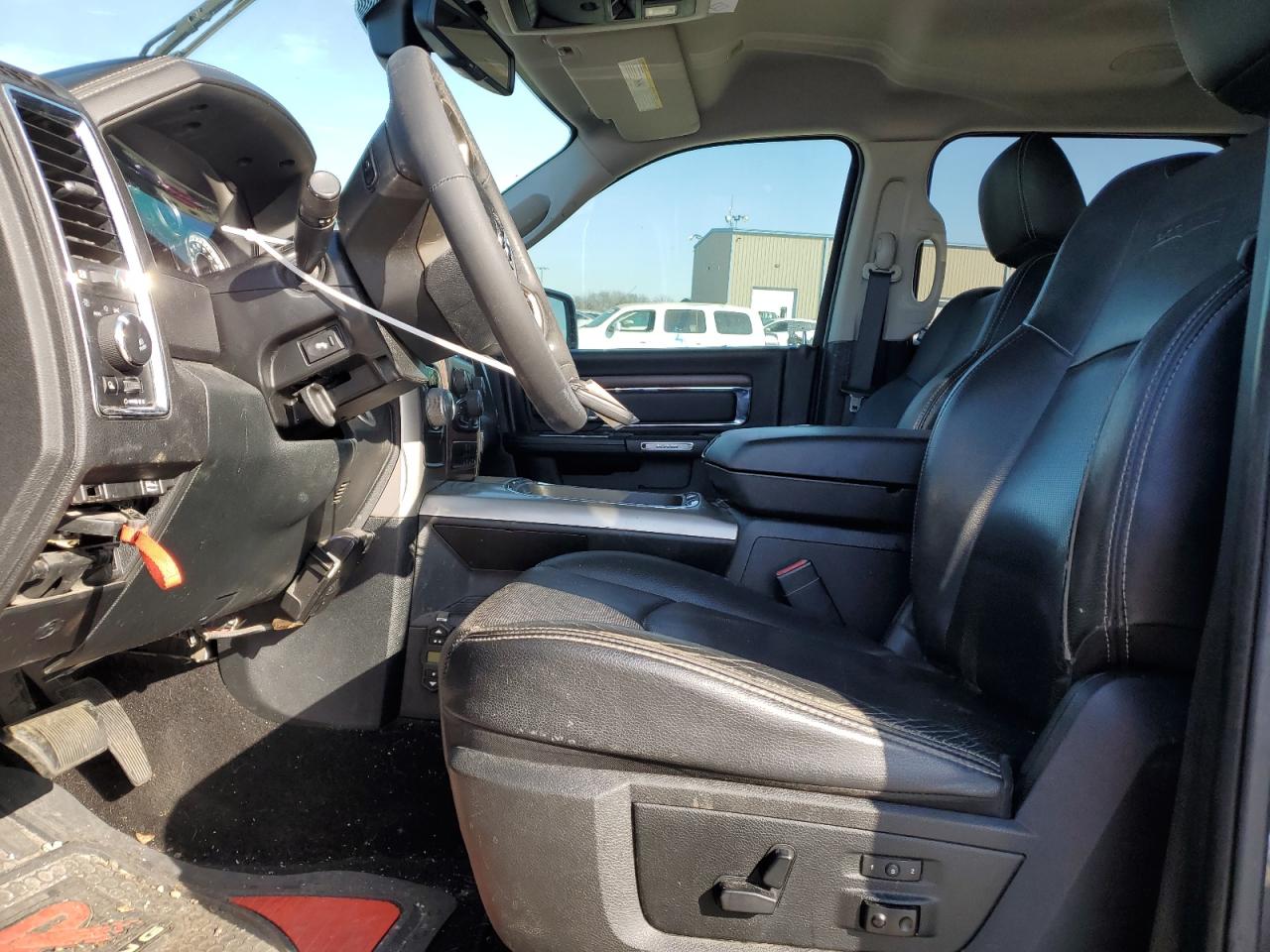 2017 RAM 1500 - Image 7