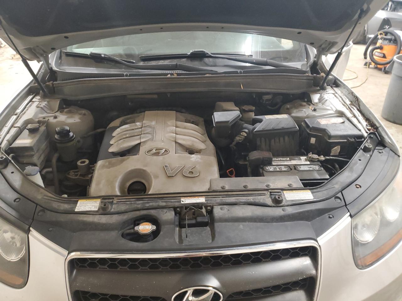 2007 Hyundai Santa Fe - Image 12