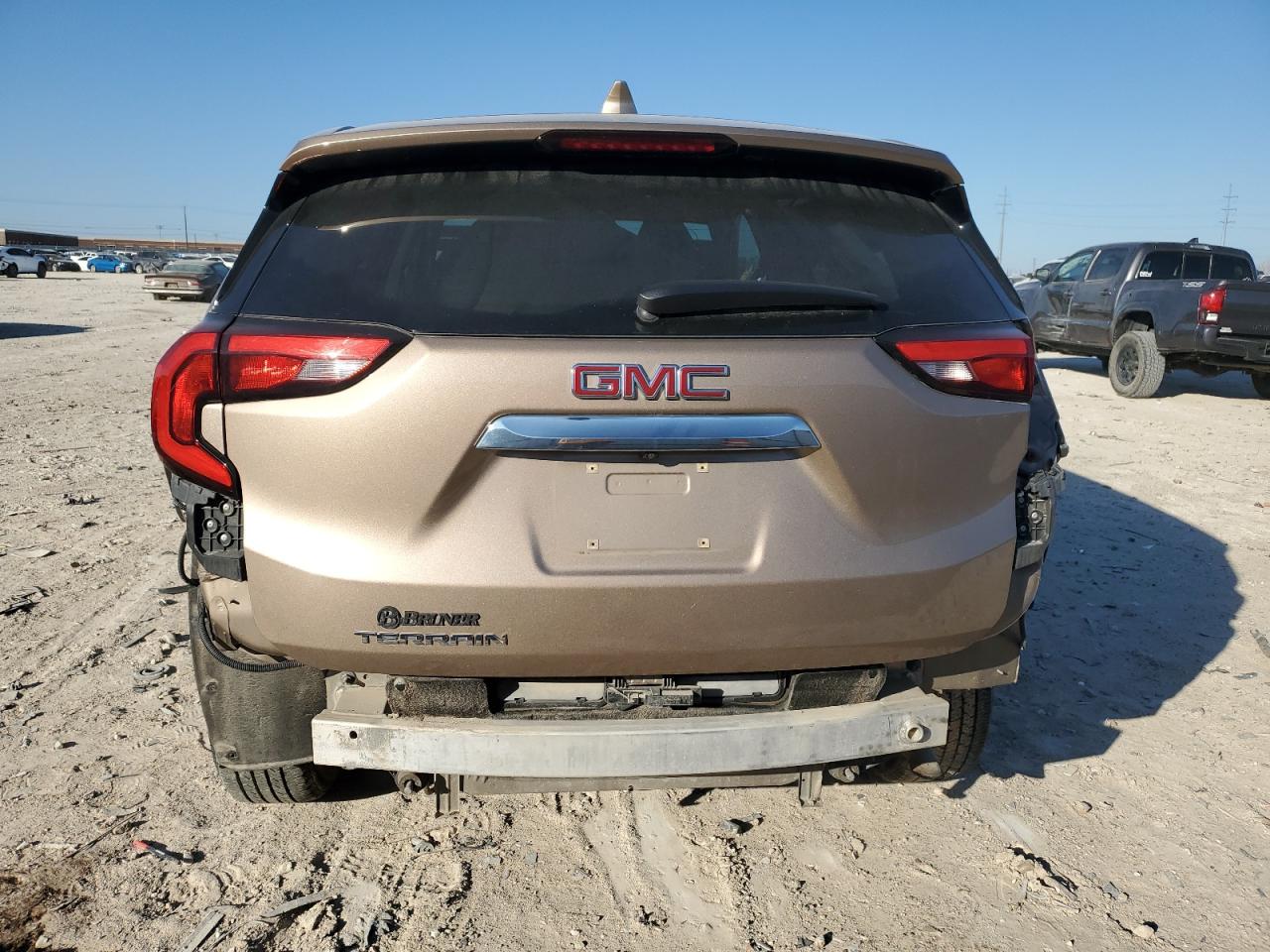2018 GMC Terrain - Image 6
