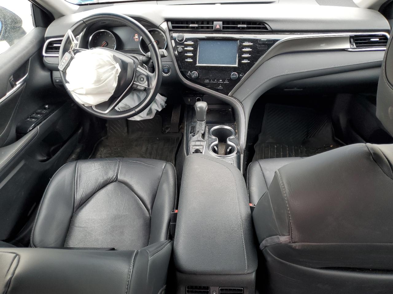 2018 Toyota Camry - Image 8