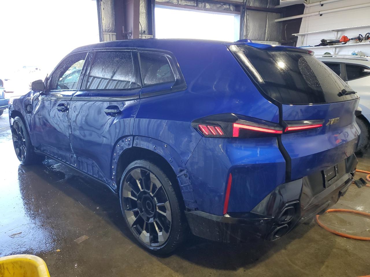 2024 BMW XM - Image 2