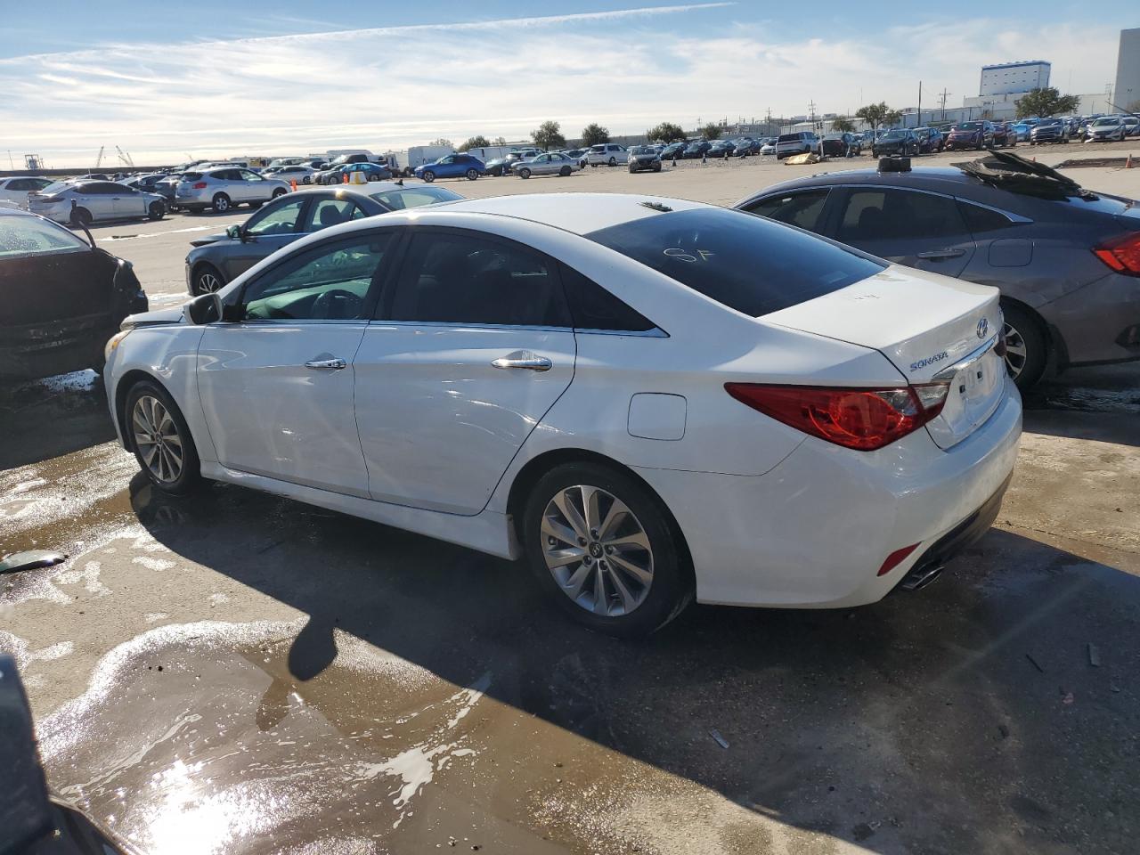 2014 Hyundai Sonata - Image 2