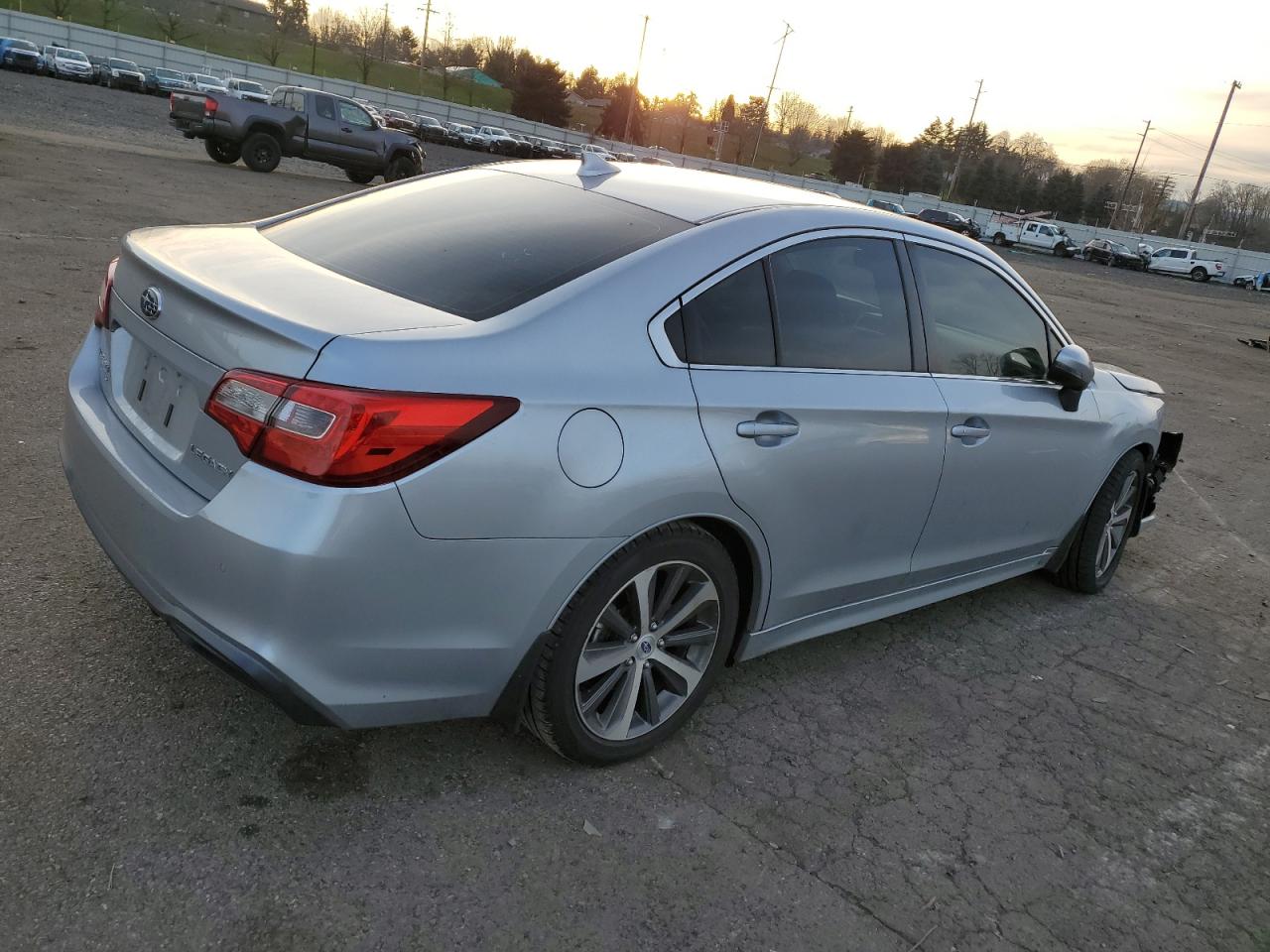 2018 Subaru Legacy - Image 3