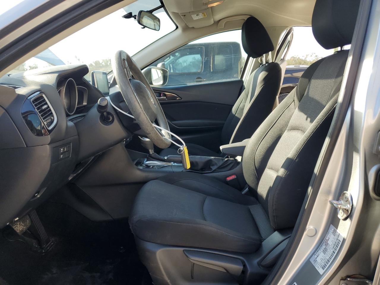 2016 Mazda 3 - Image 7