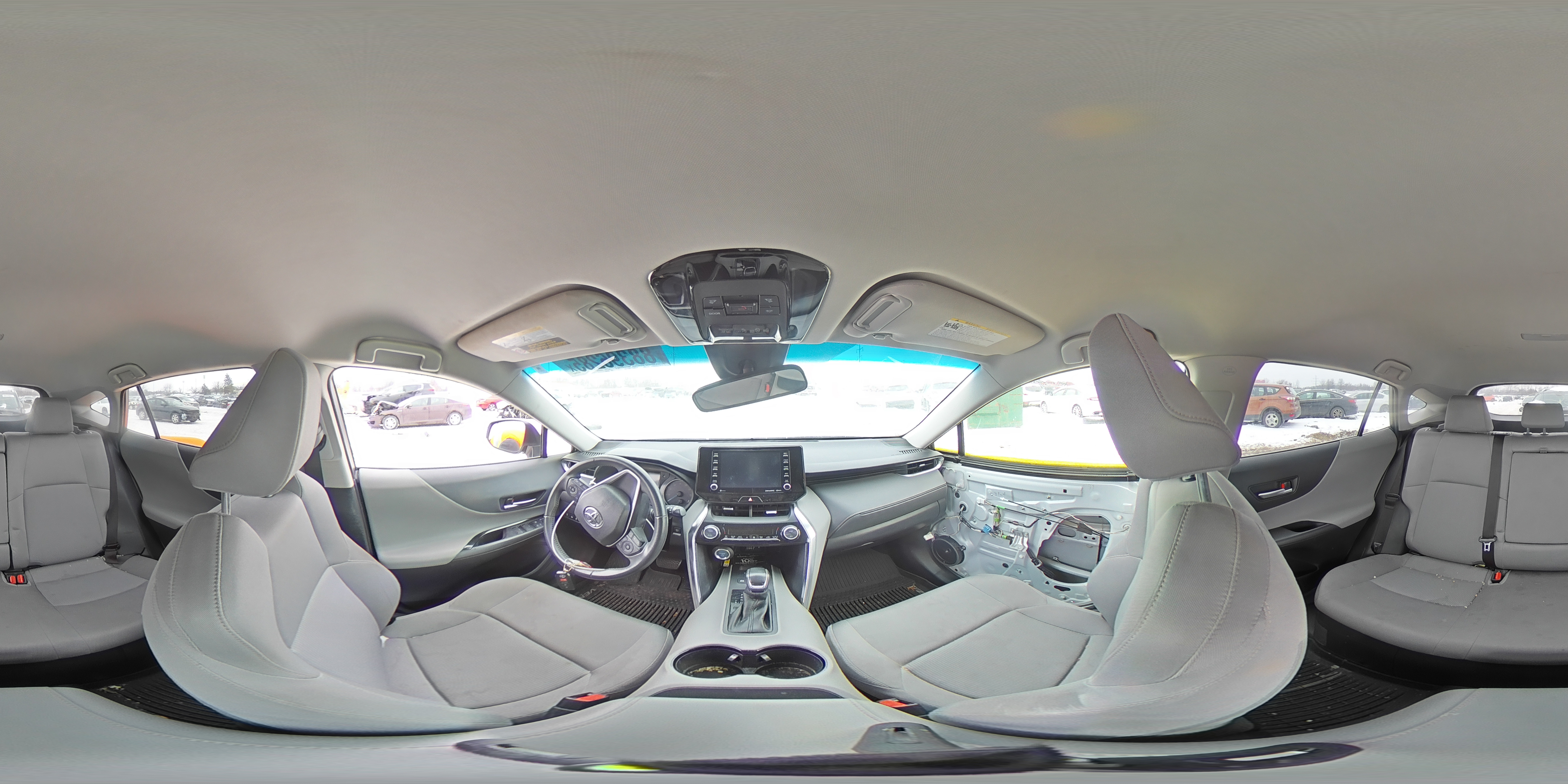 2021 Toyota Venza - Image 14