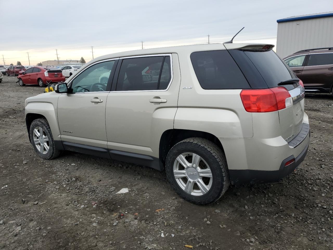 2014 GMC Terrain - Image 2