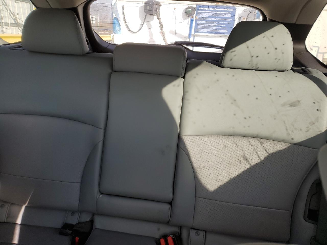 2018 Subaru Outback - Image 10