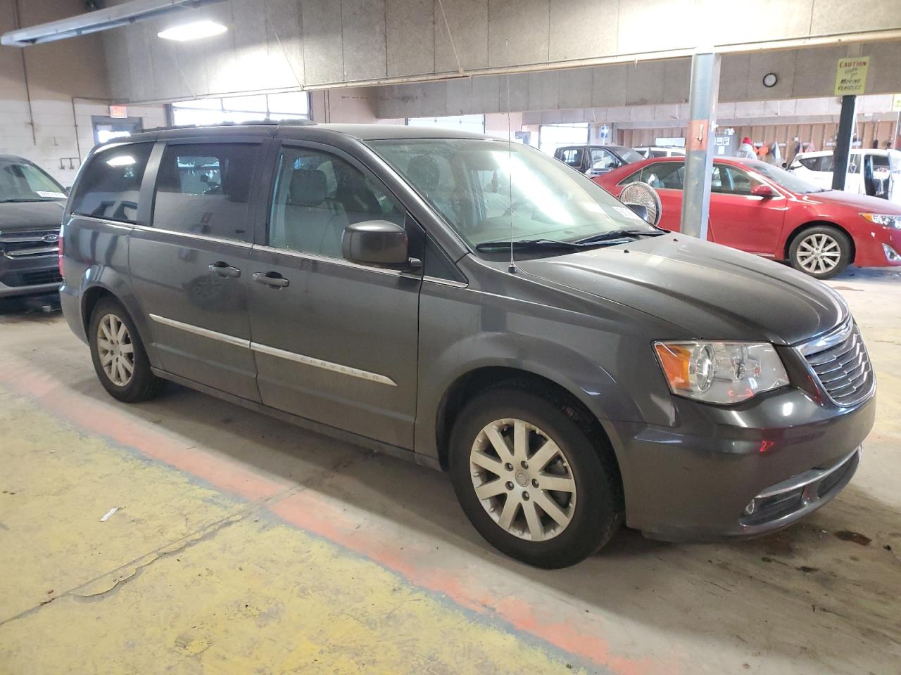2015 Chrysler Town & Country - Image 4