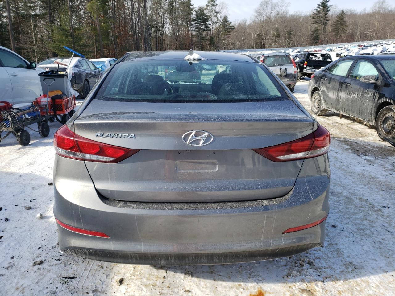 2018 Hyundai Elantra - Image 6