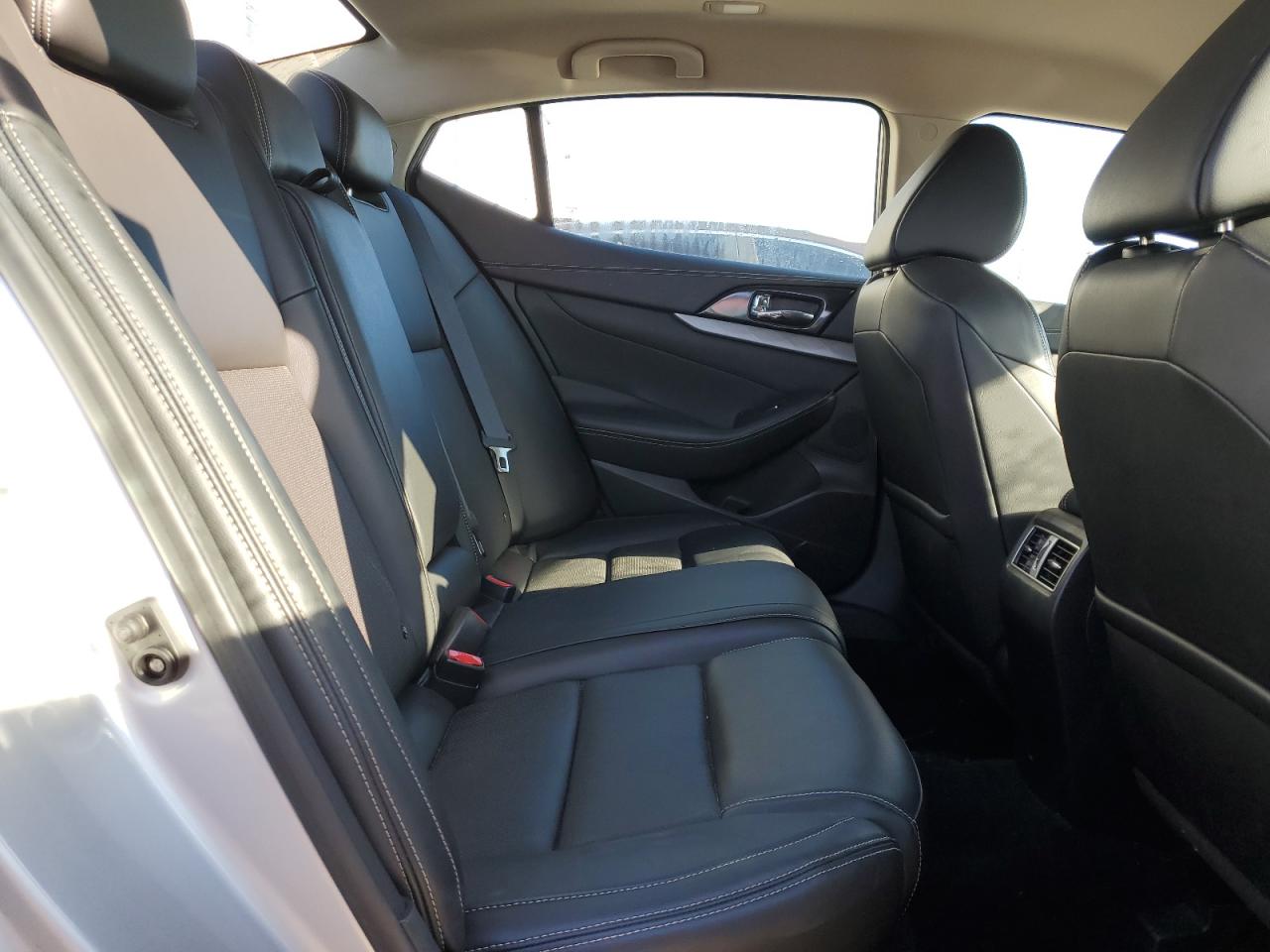 2018 Nissan Maxima - Image 10
