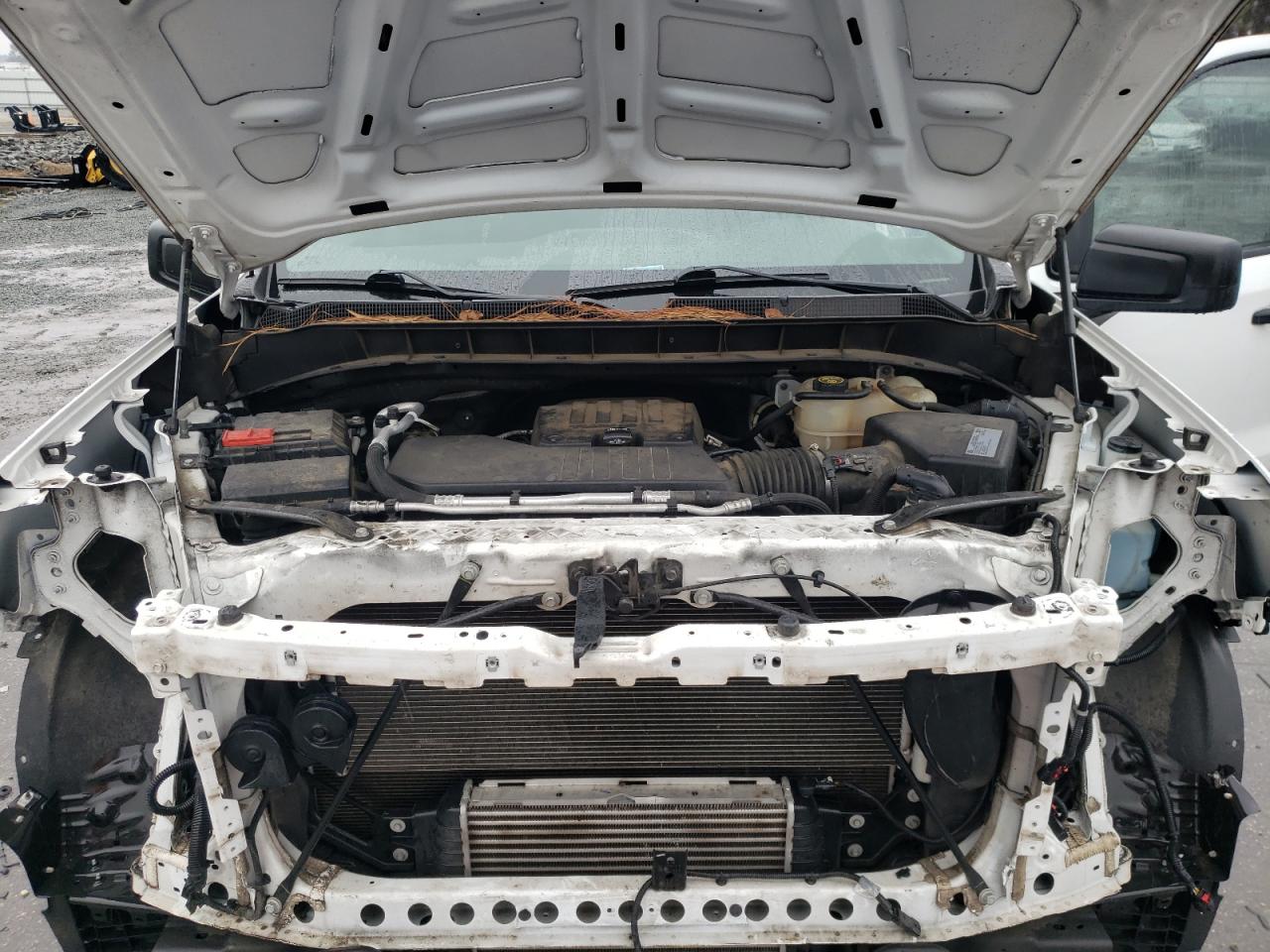 2020 Chevrolet Silverado - Image 11