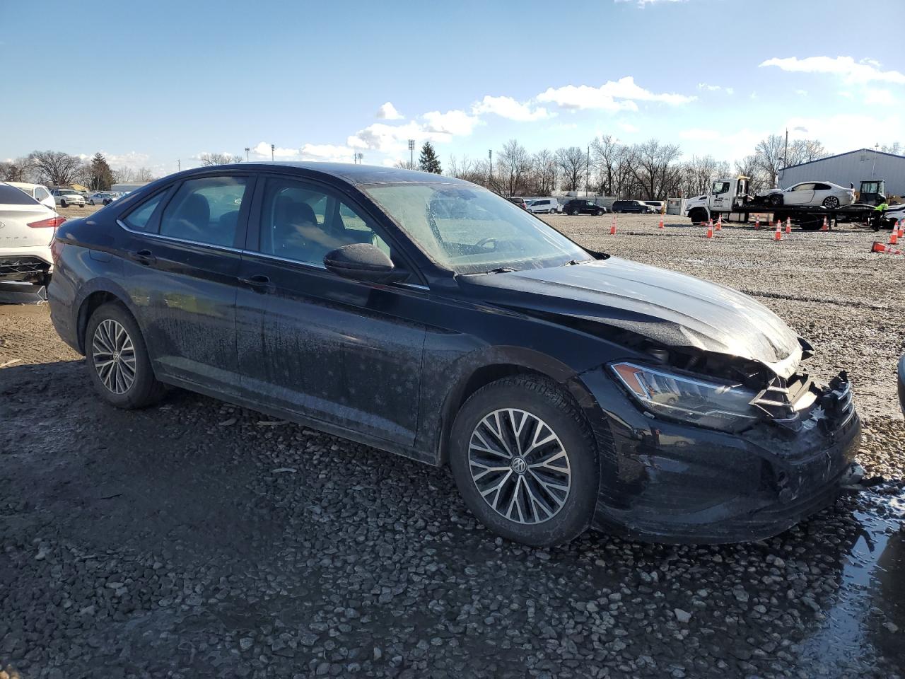 2019 Volkswagen Jetta - Image 4