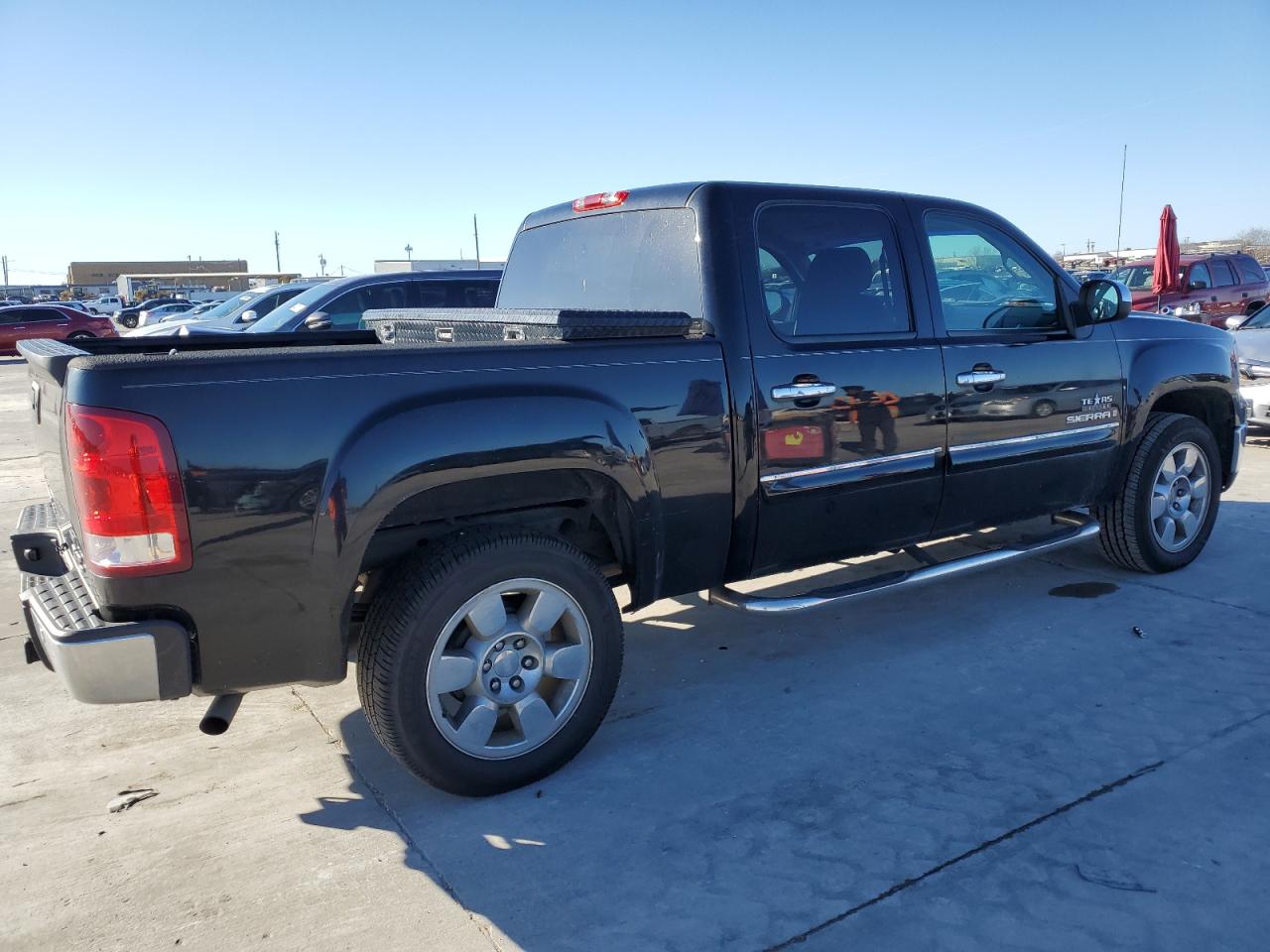 2009 GMC Sierra - Image 3