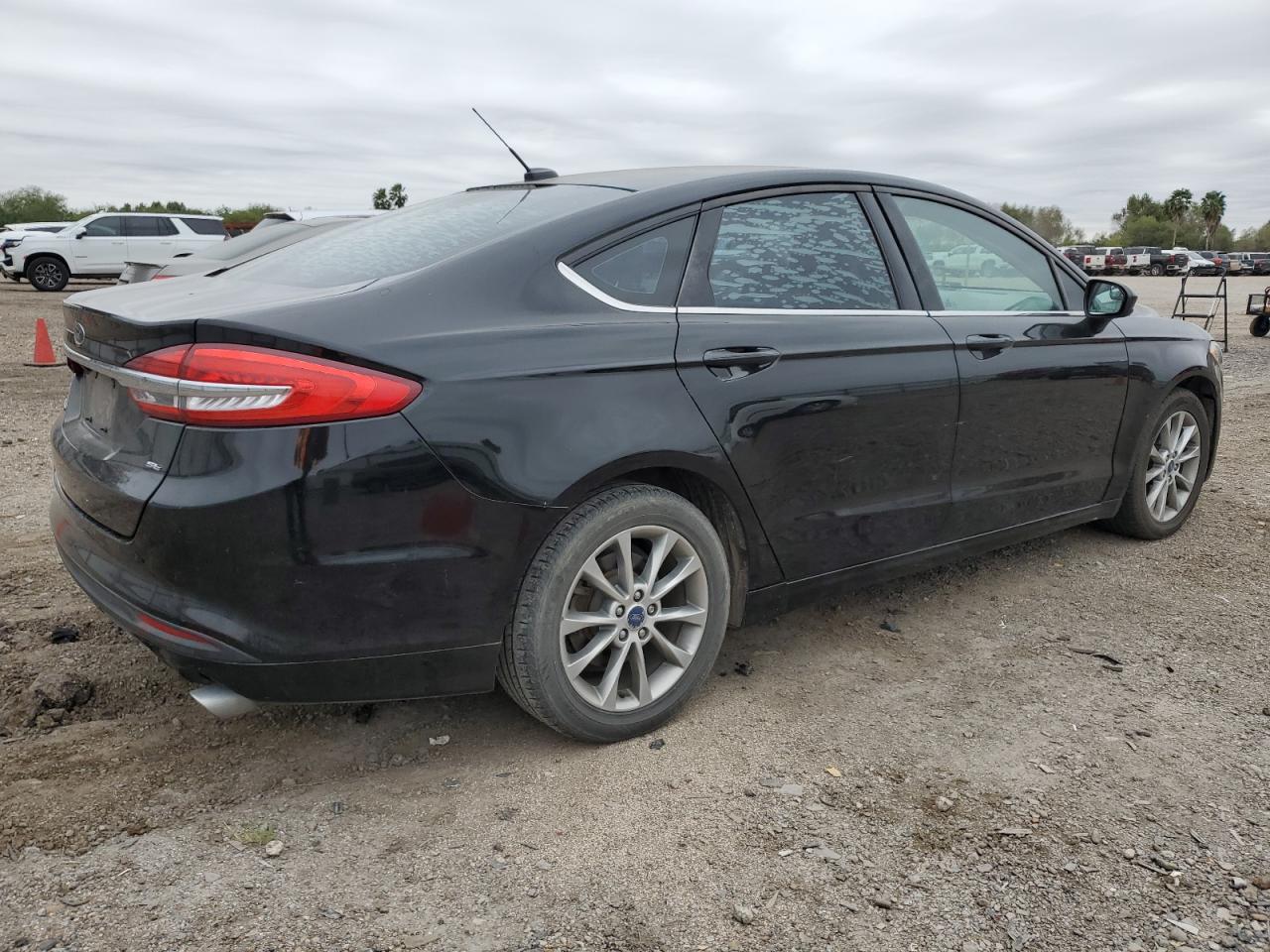 3FA6P0H72HR155125 FORD FUSION 2017