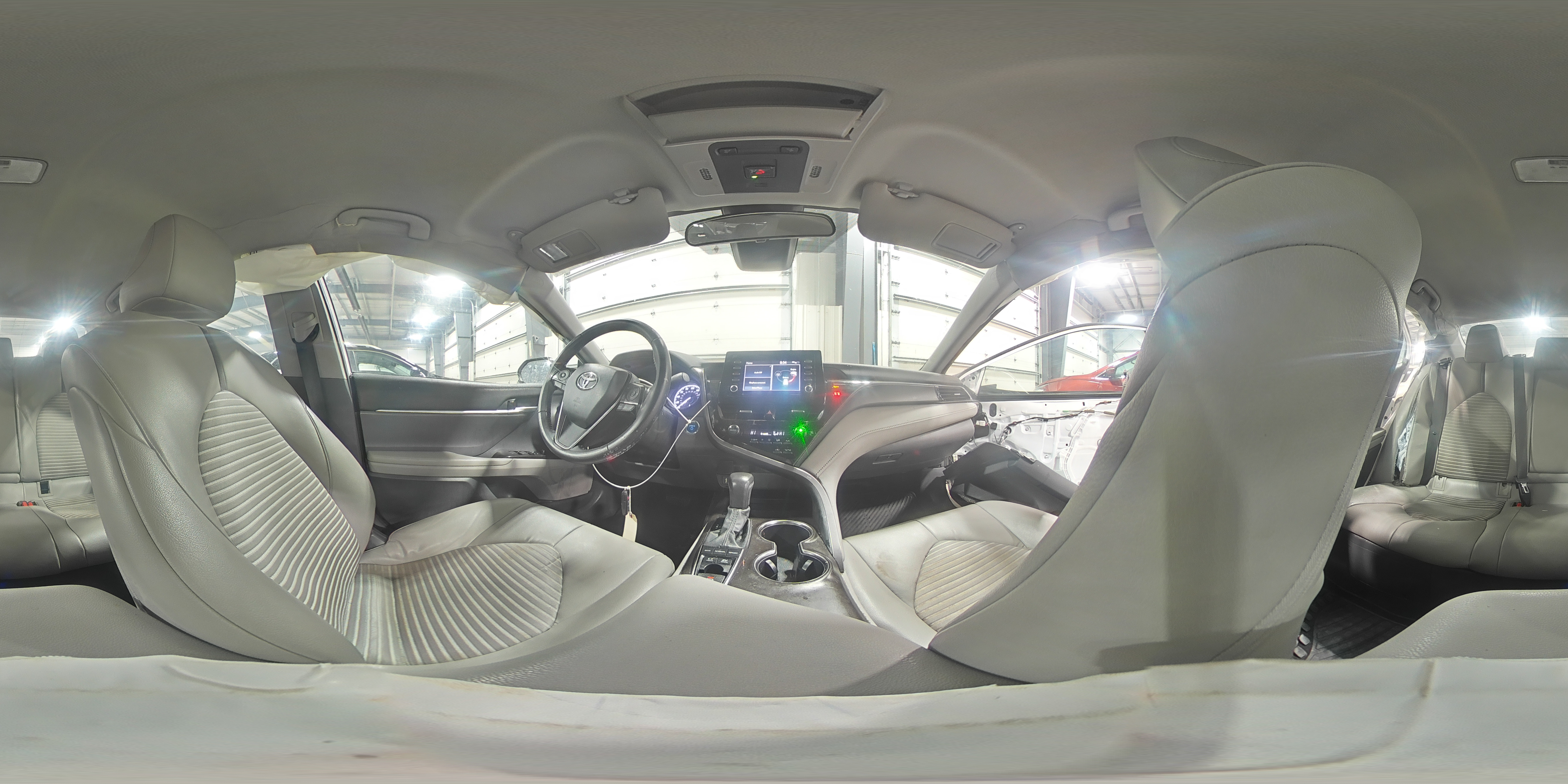 2021 Toyota Camry - Image 14