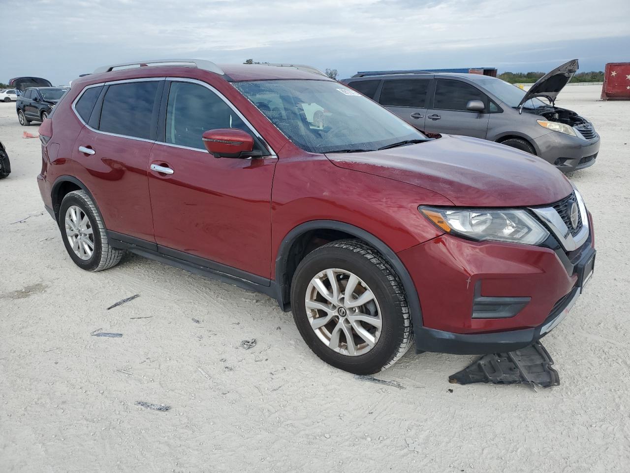 2018 Nissan Rogue - Image 4