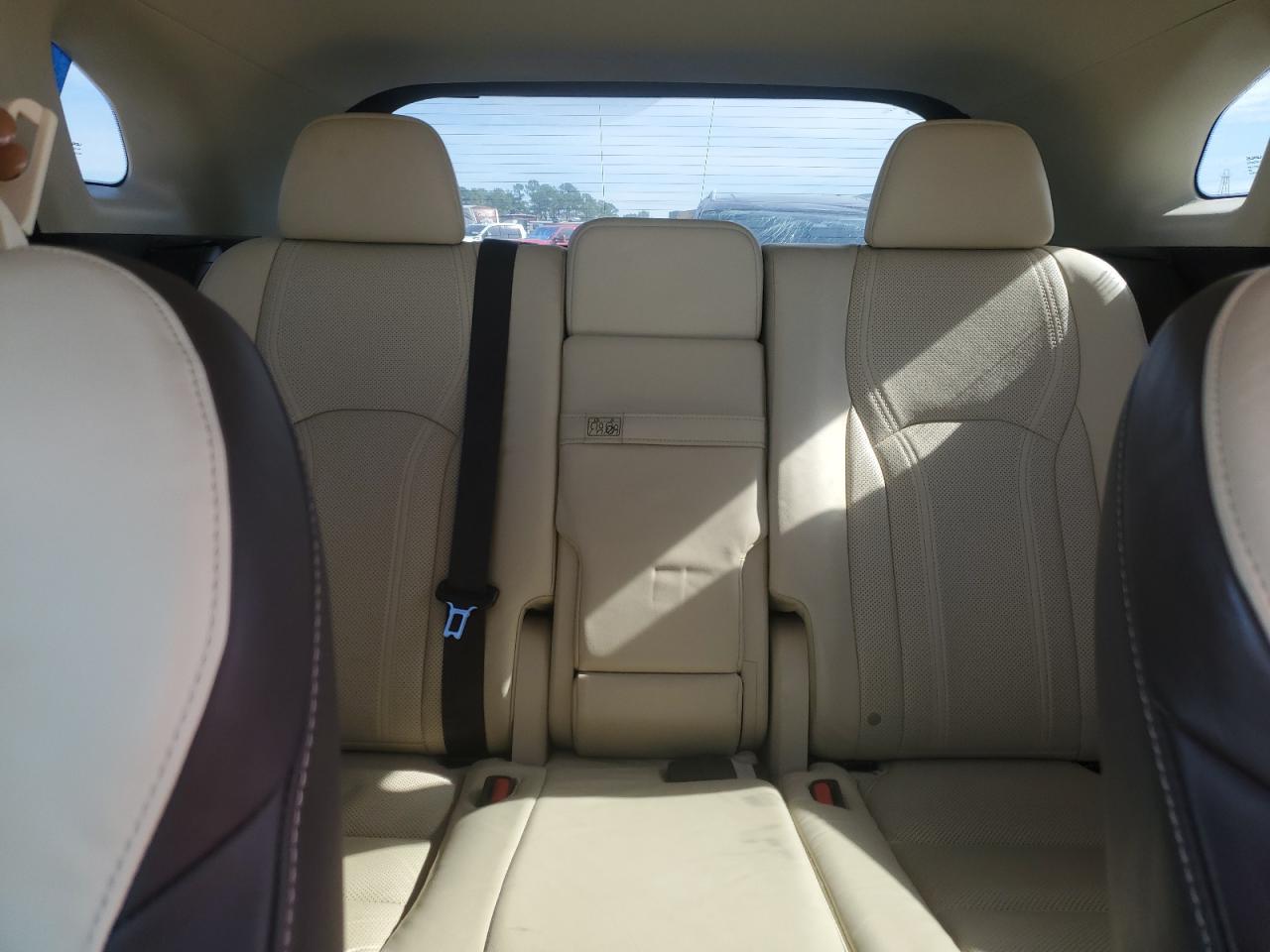 2019 Lexus RX - Image 10