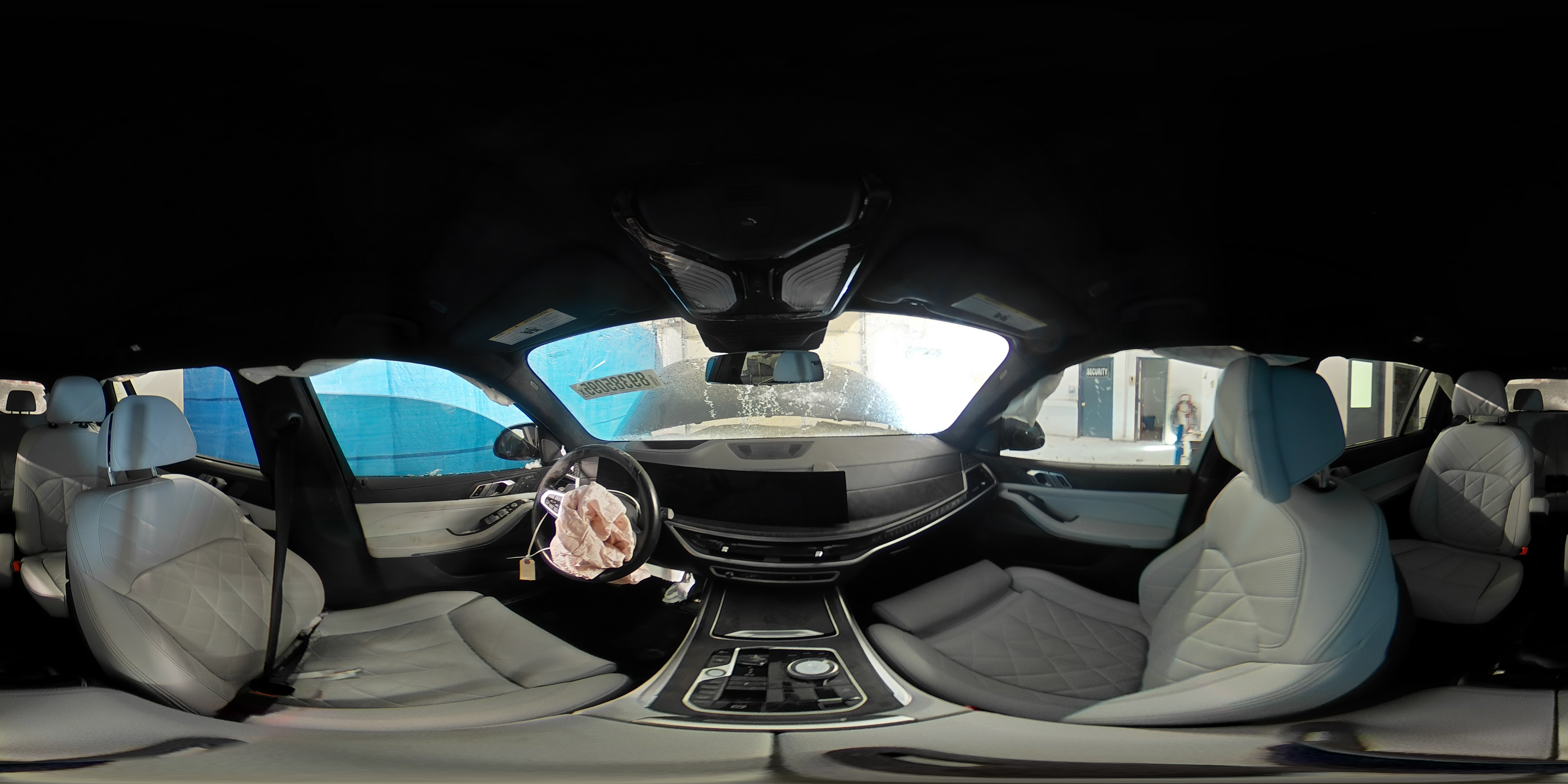 2024 BMW X7 - Image 13