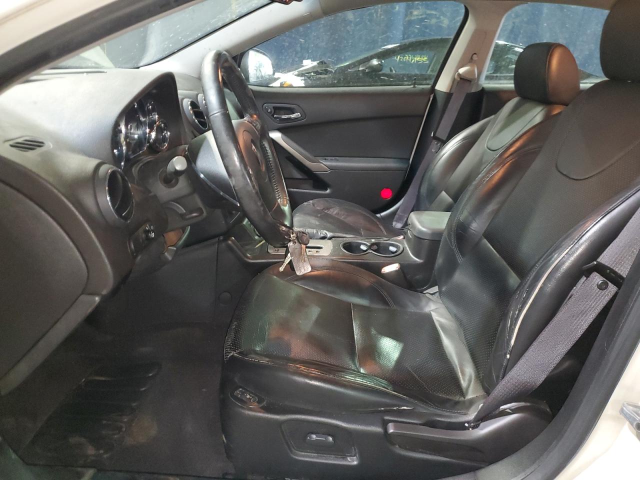 2009 Pontiac G6 - Image 7