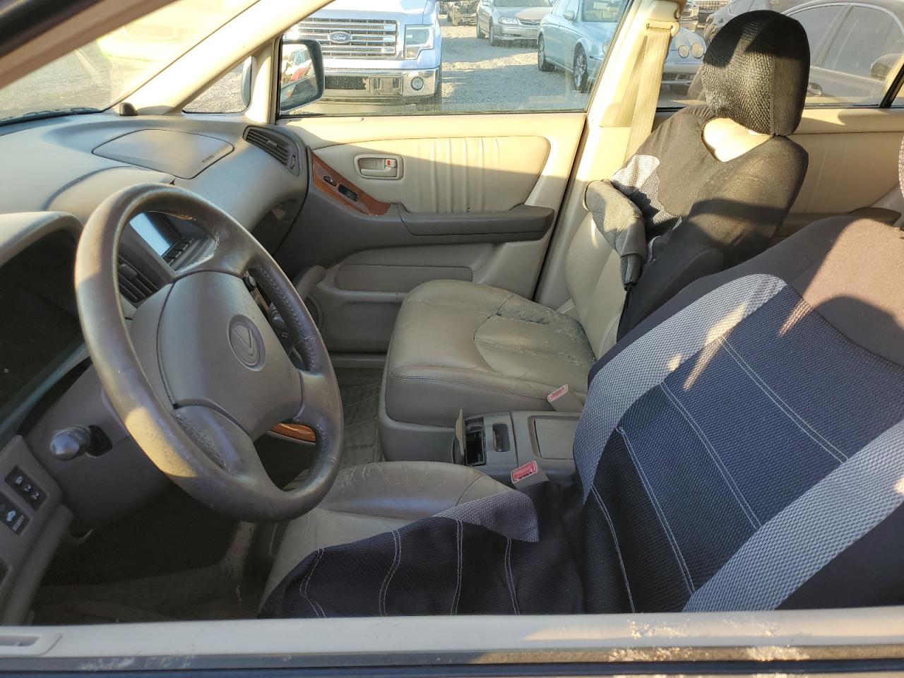 2000 Lexus RX - Image 7