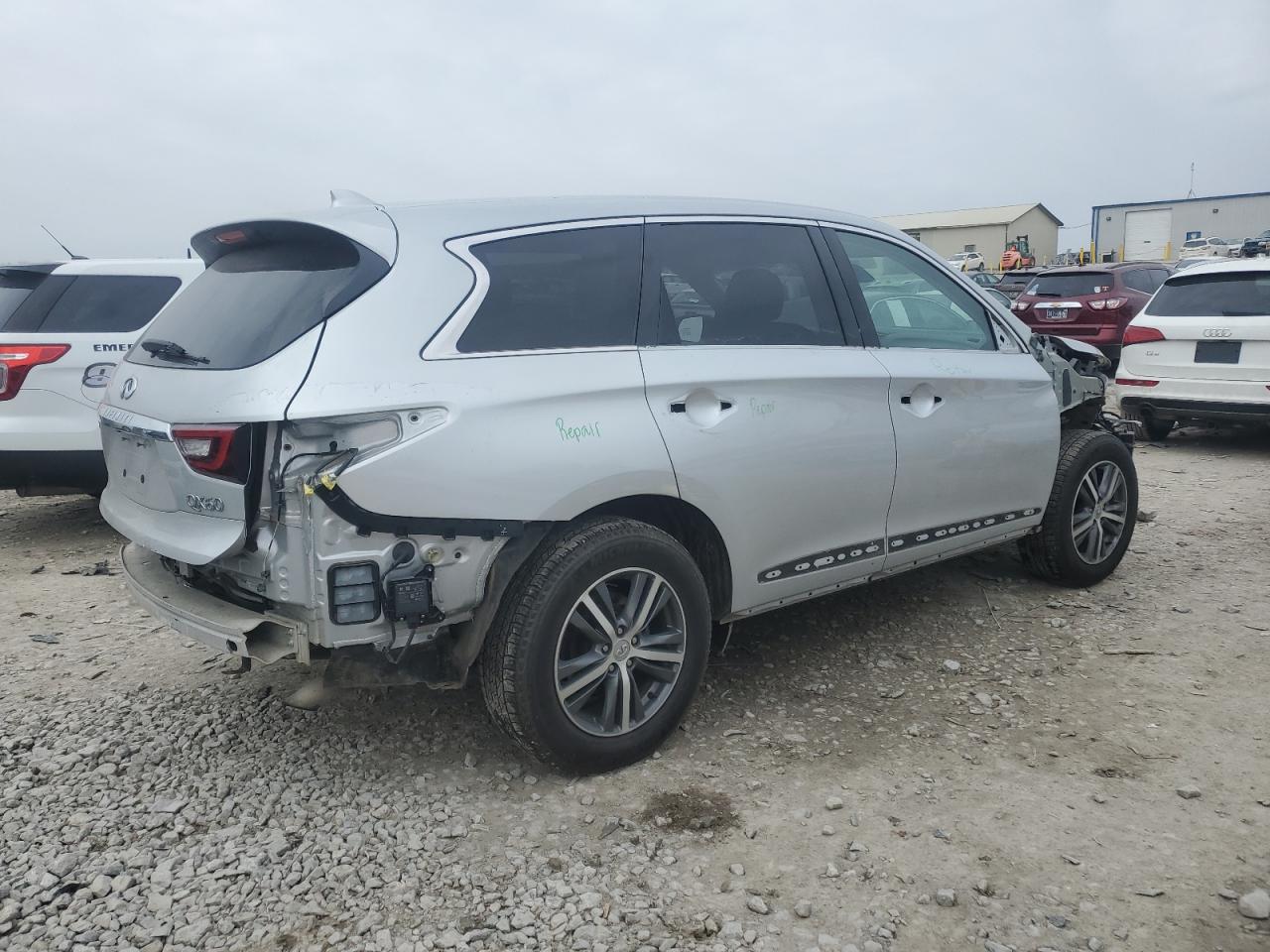 2020 Infiniti QX60 - Image 3
