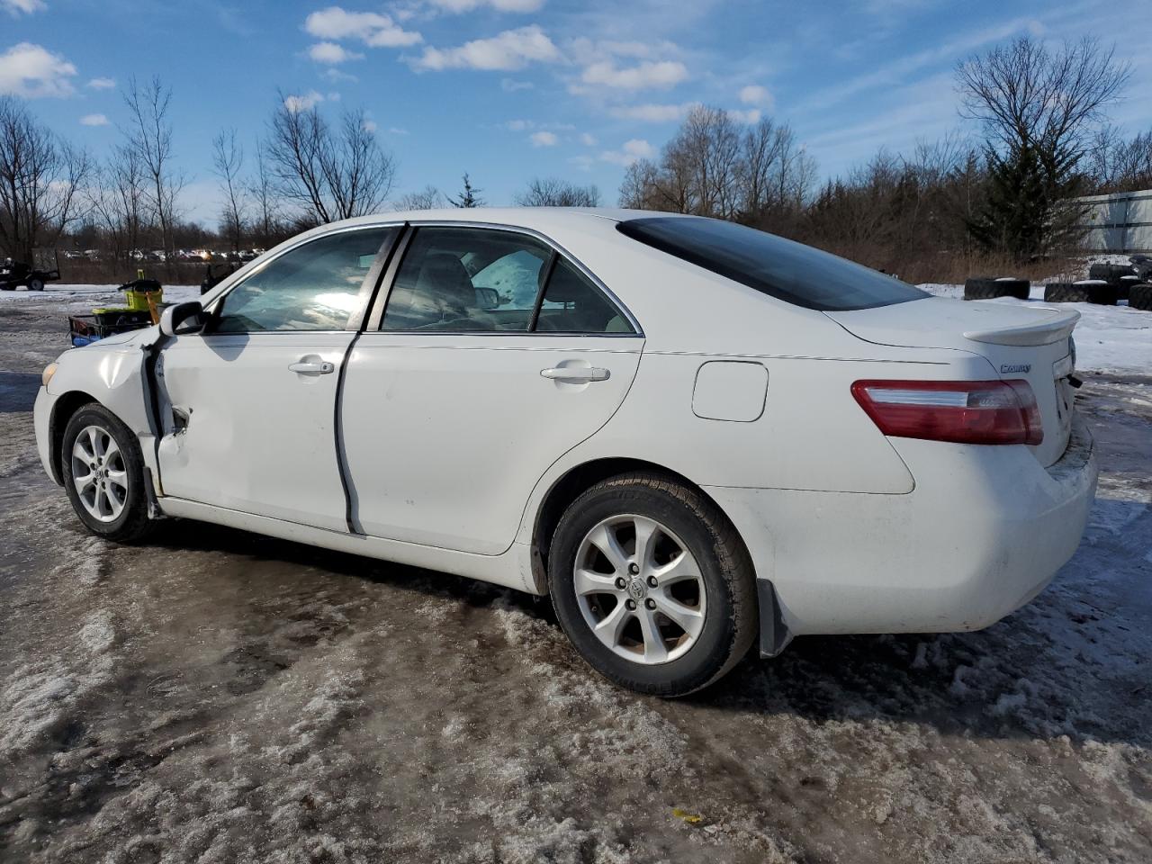 2009 Toyota Camry - Image 2