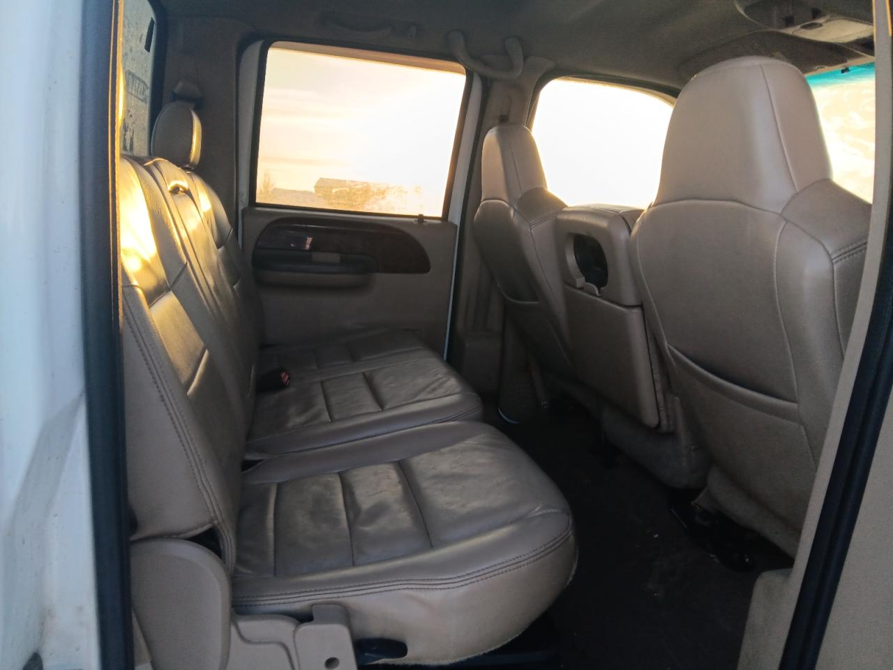 2004 Ford F250 - Image 11