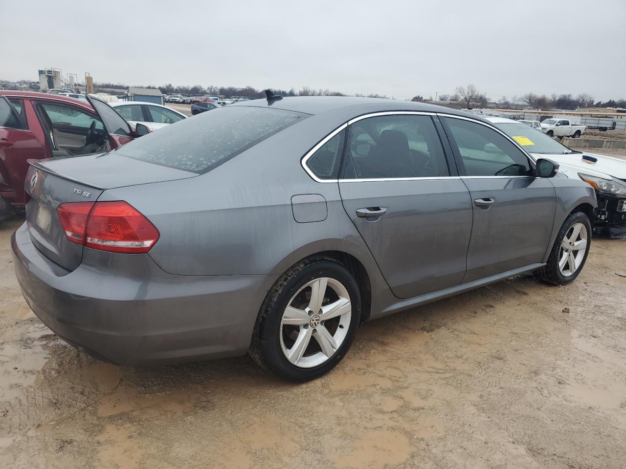 2014 Volkswagen Passat - Image 3