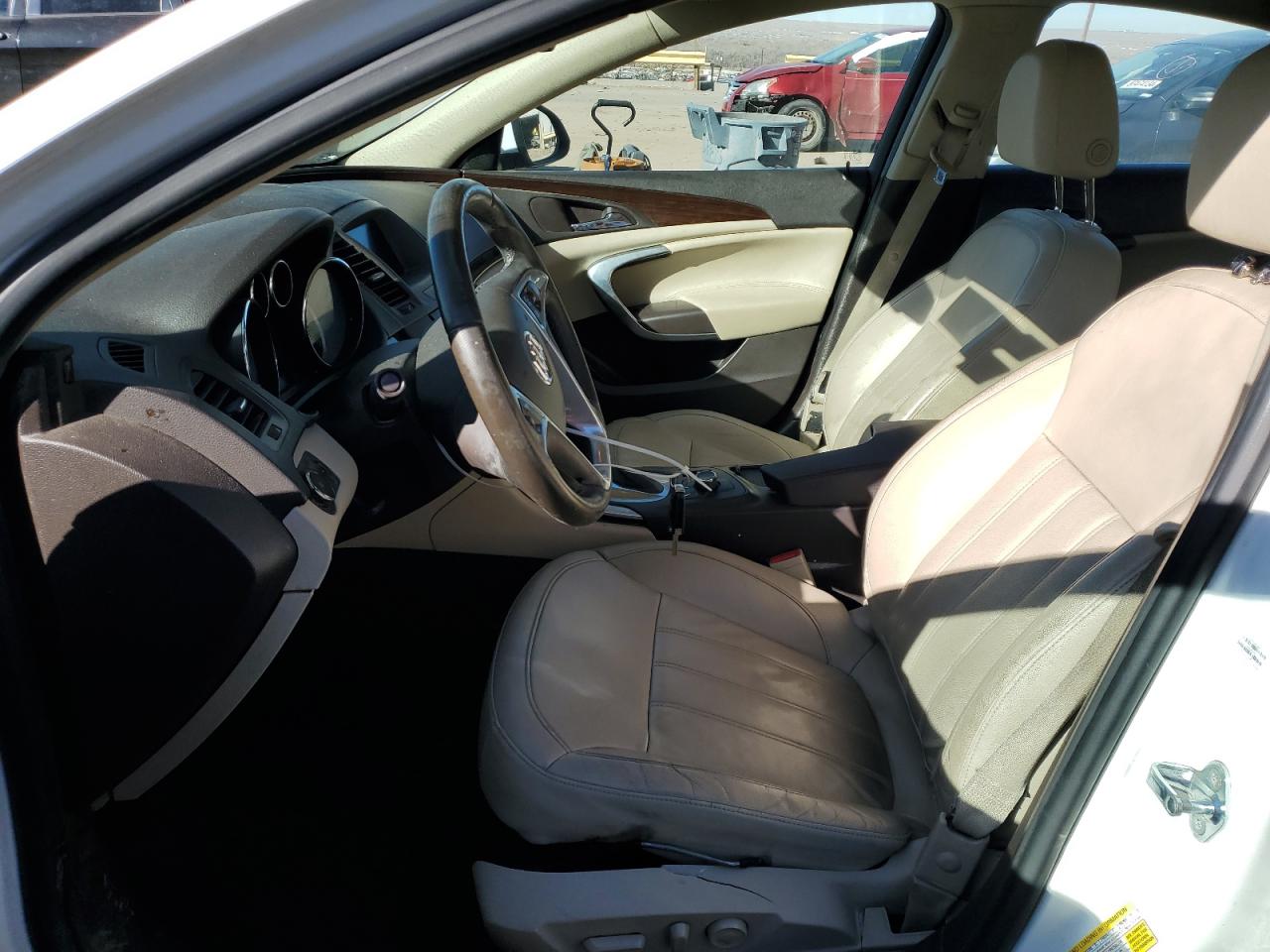 2011 Buick Regal - Image 7