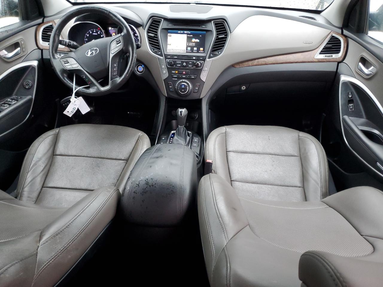 2018 Hyundai Santa Fe - Image 8