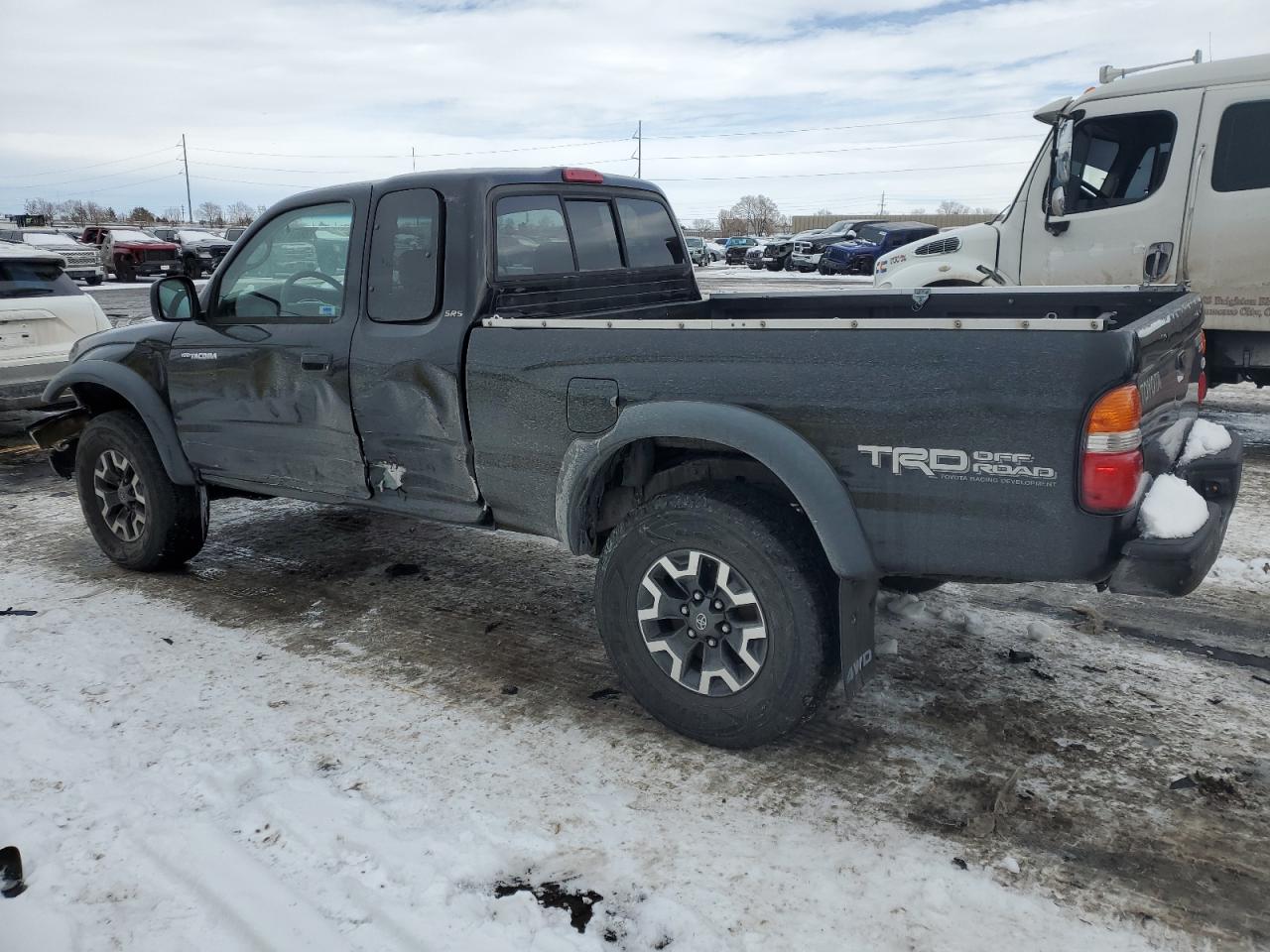 2003 Toyota Tacoma - Image 2