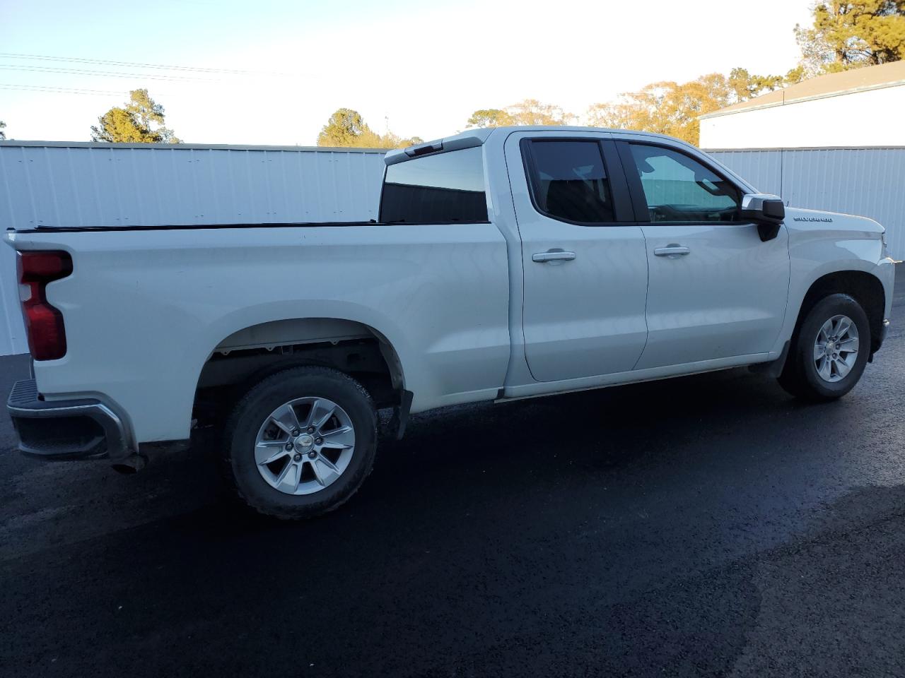 2019 Chevrolet Silverado - Image 3