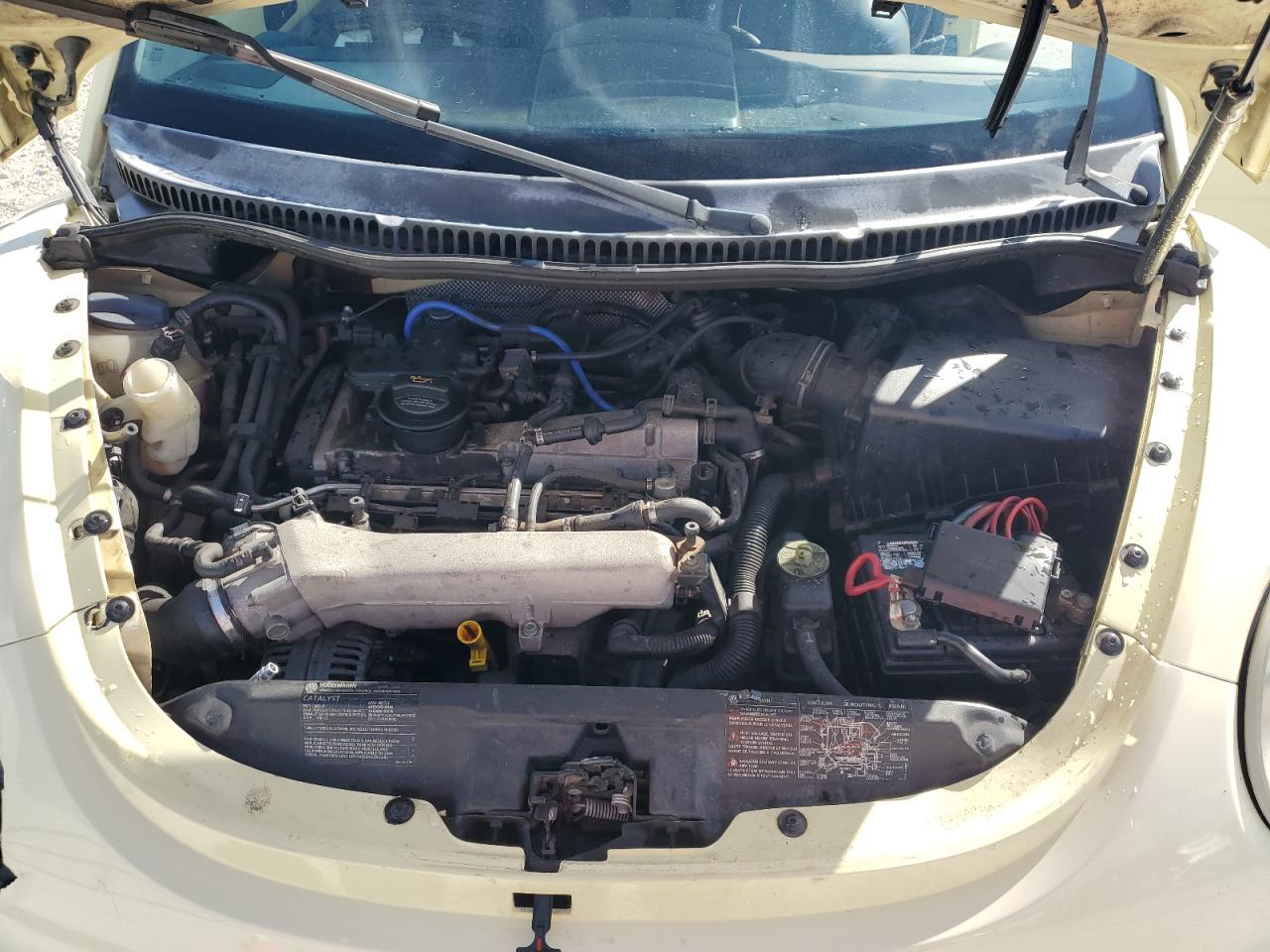 2004 Volkswagen Beetle - Image 11