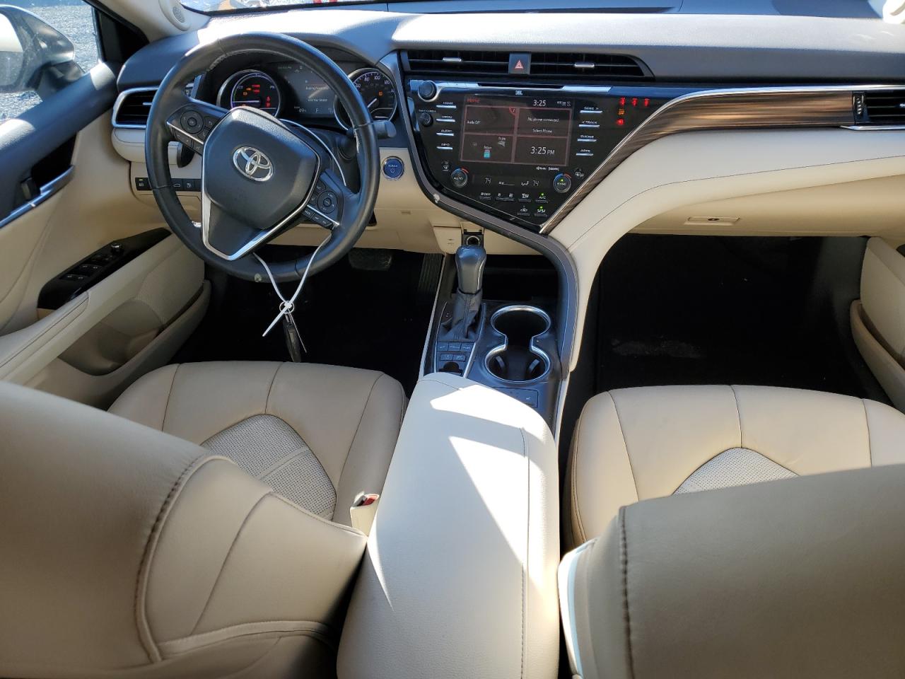 2018 Toyota Camry - Image 8