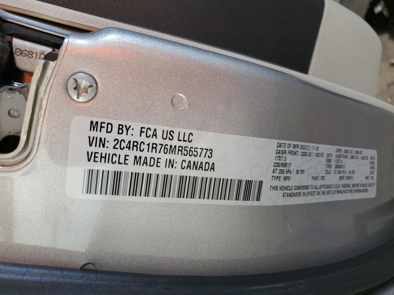 2021 Chrysler Pacifica - Image 13