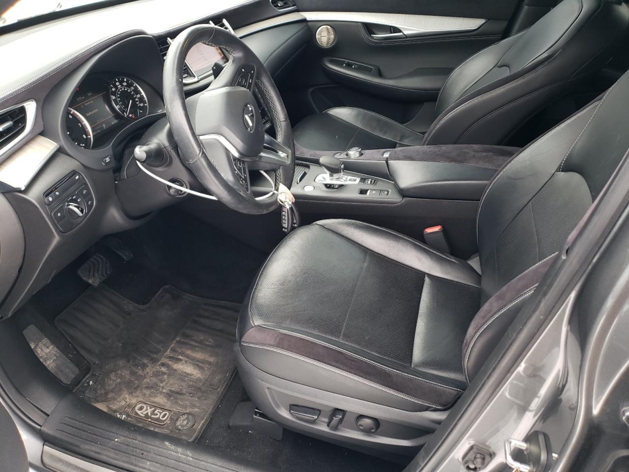 2019 Infiniti QX50 - Image 7