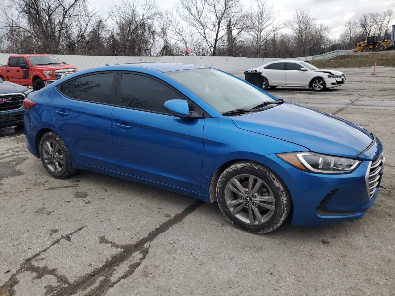 2017 Hyundai Elantra - Image 4