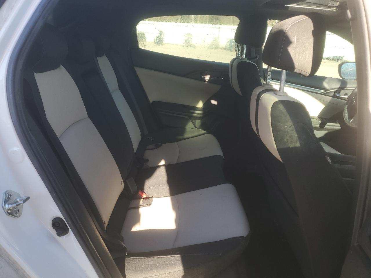 2018 Honda Civic - Image 10