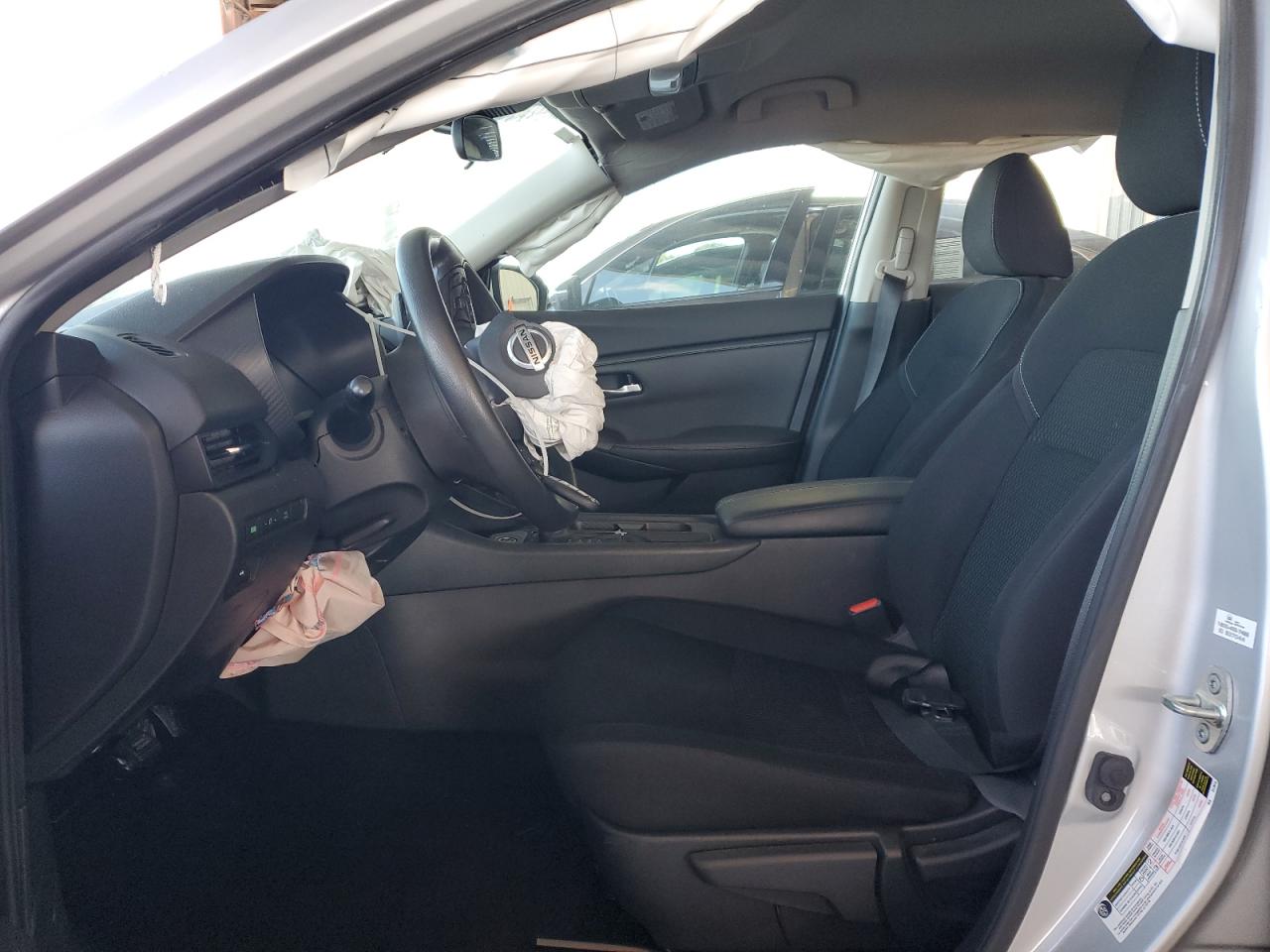 2021 Nissan Sentra - Image 7
