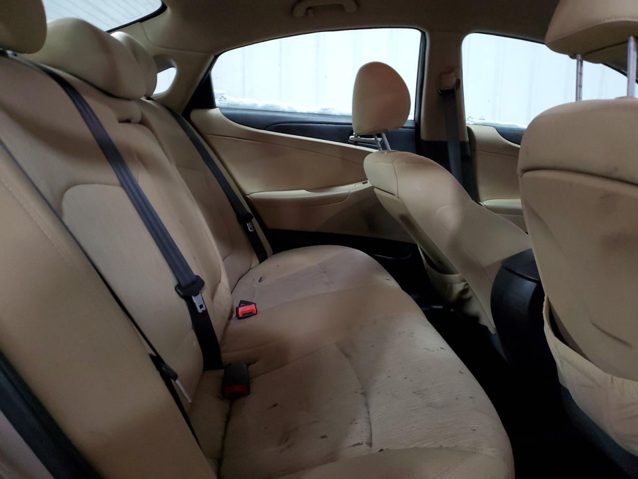 2012 Hyundai Sonata - Image 10