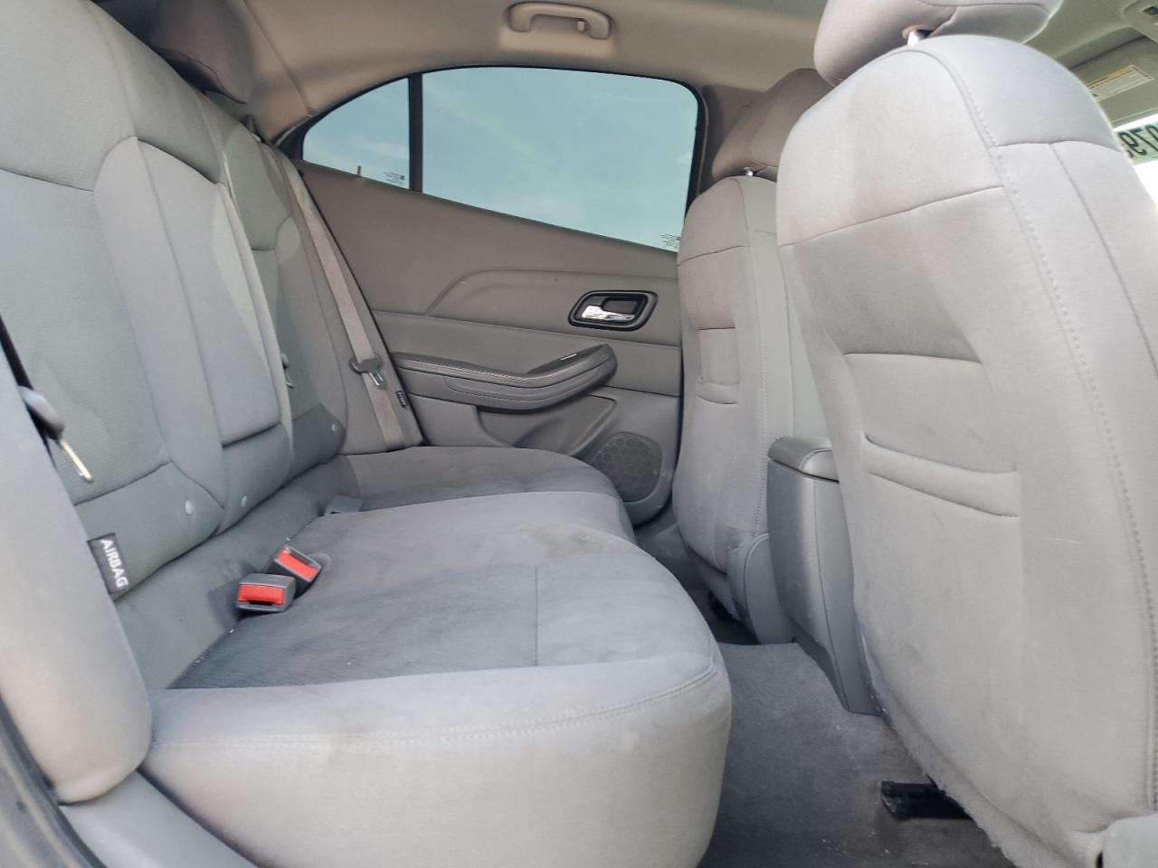 2015 Chevrolet Malibu - Image 10