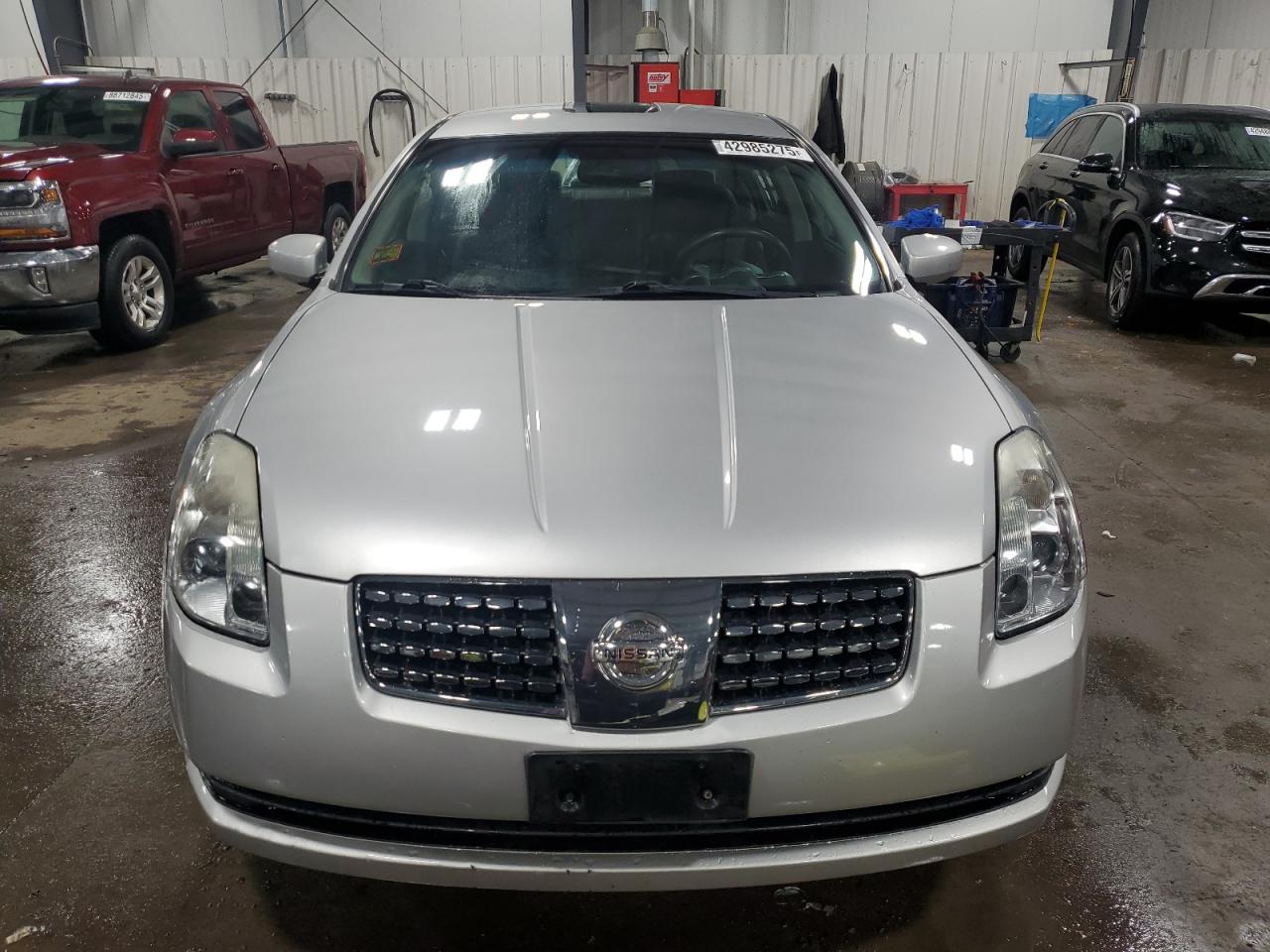 2004 Nissan Maxima - Image 5