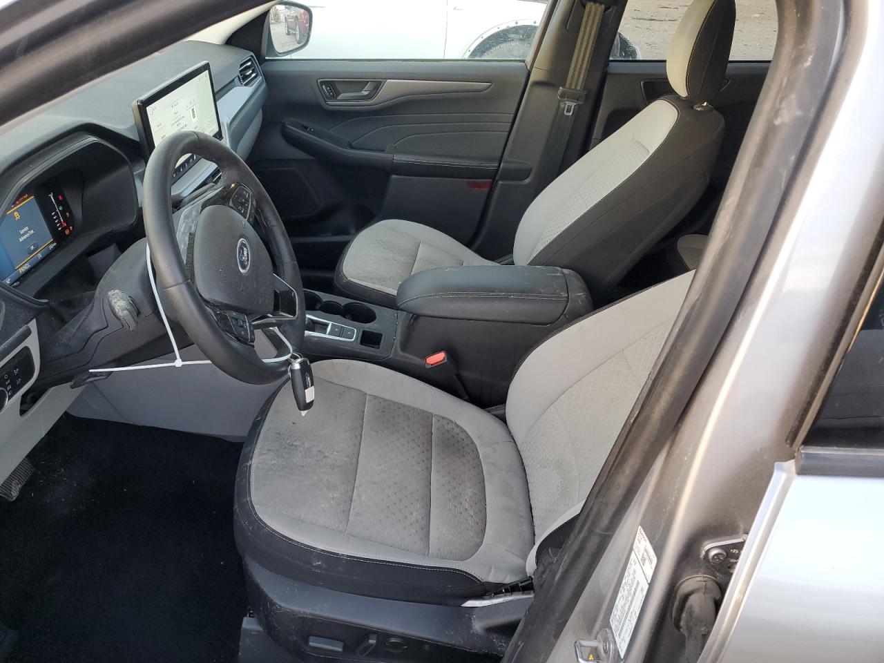 2023 Ford Escape - Image 7