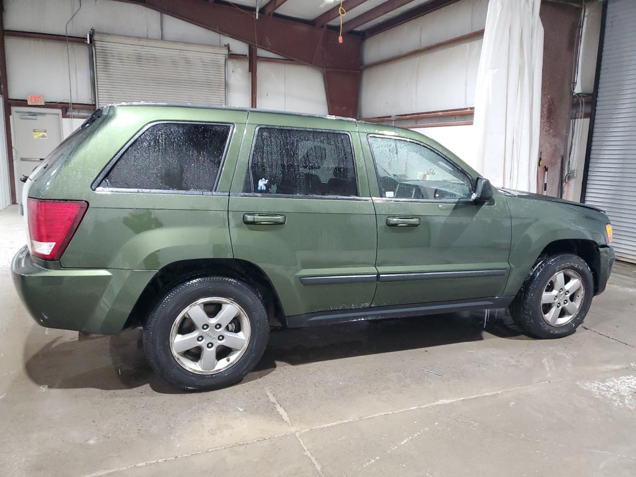 2008 Jeep Grand Cherokee - Image 3