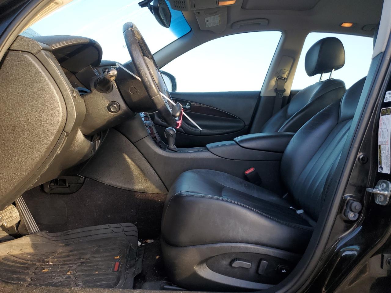 2017 Infiniti QX50 - Image 7