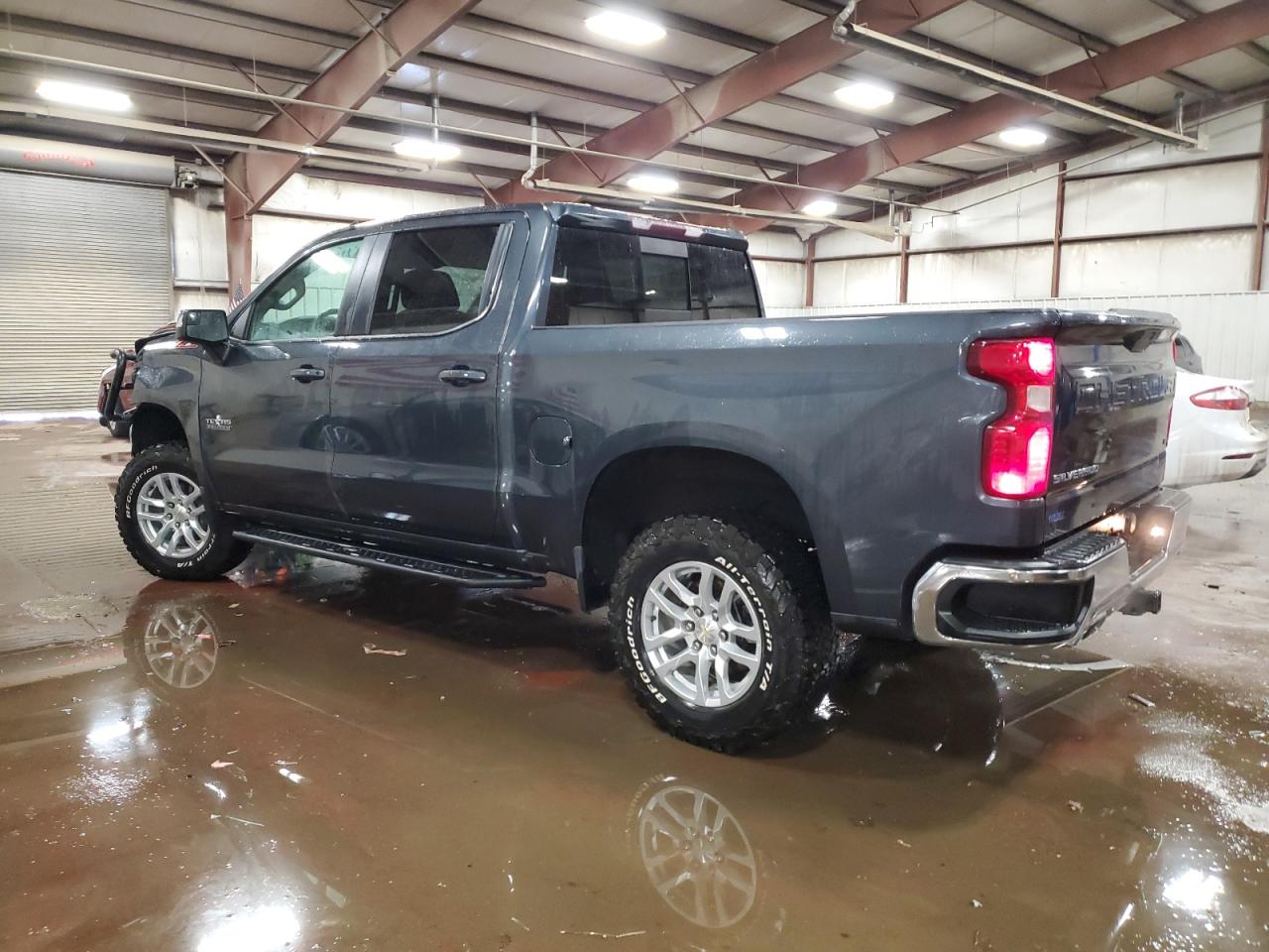 2019 Chevrolet Silverado - Image 2