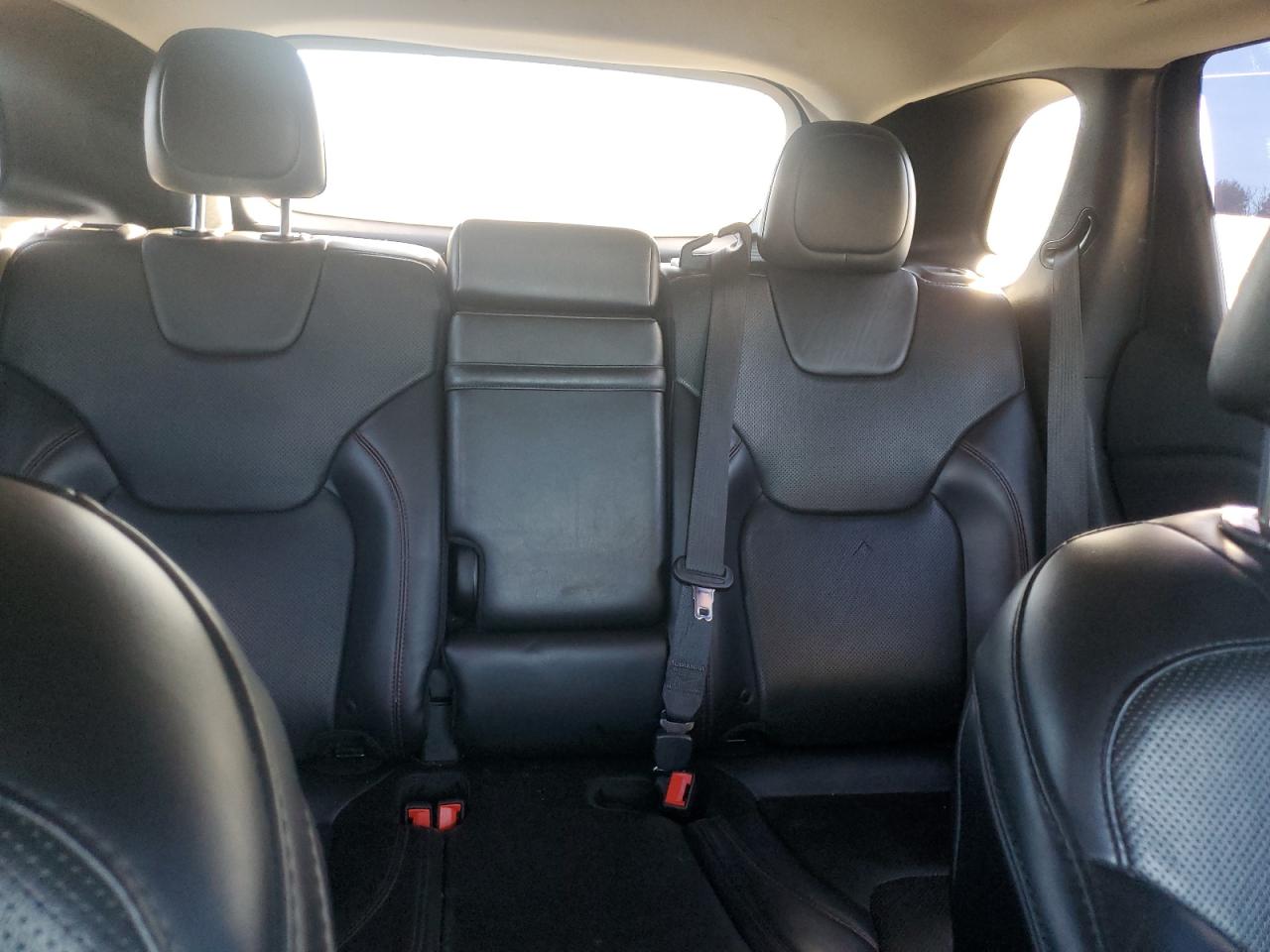 2019 Jeep Cherokee - Image 10