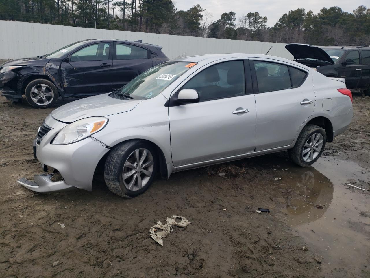 2014 Nissan Versa - Image 1