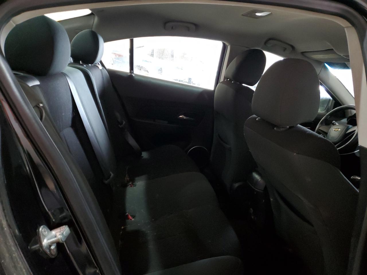 2011 Chevrolet Cruze - Image 10
