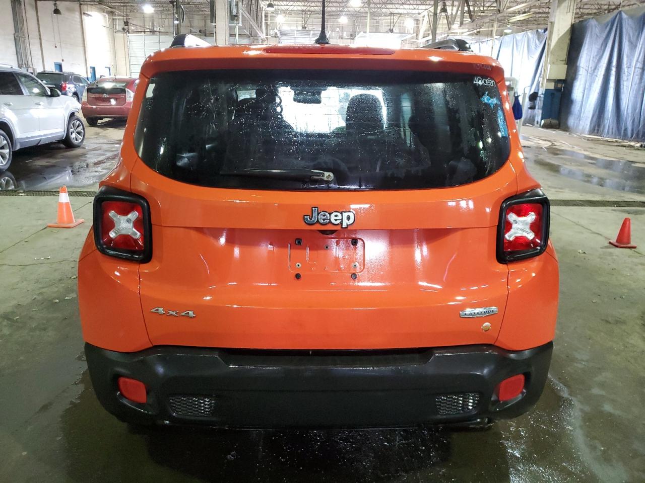 2017 Jeep Renegade - Image 6